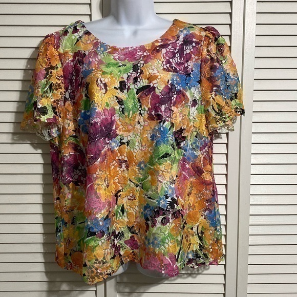 Susan Graver Occasions Printed Lace Short-Sleeve Shirt! - Picture 1 of 11